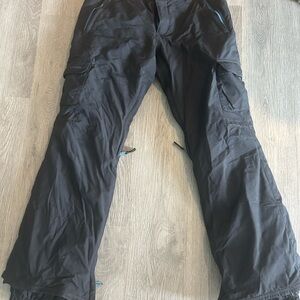 Burton Black Cargo Pants with Articulated Seams and Waterproof Fabric